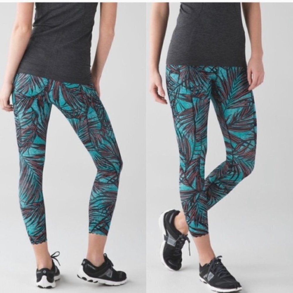 Lululemon Tight Stuff Tight Palm Lace Legging SZ 4